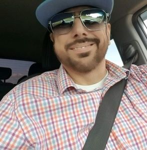 Meet your Posher, Christopher